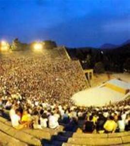 Spectacle grec classique théâtre Epidaurus Spectacle grec classique théâtre Epidaurus