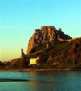 Explore Devin Castle Explore Devin Castle