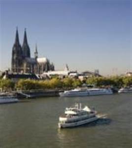Panoramische cruise door Keulen Panoramische cruise door Keulen