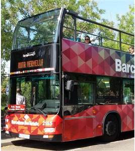 Barcellona Hop-on Hop-off Bus (Bus Turistic-ferma al Park Güell e alla Sagrada Familia)