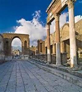 Tickets Pompeii met of zonder trein vanaf Napels Tickets Pompeii met of zonder trein vanaf Napels