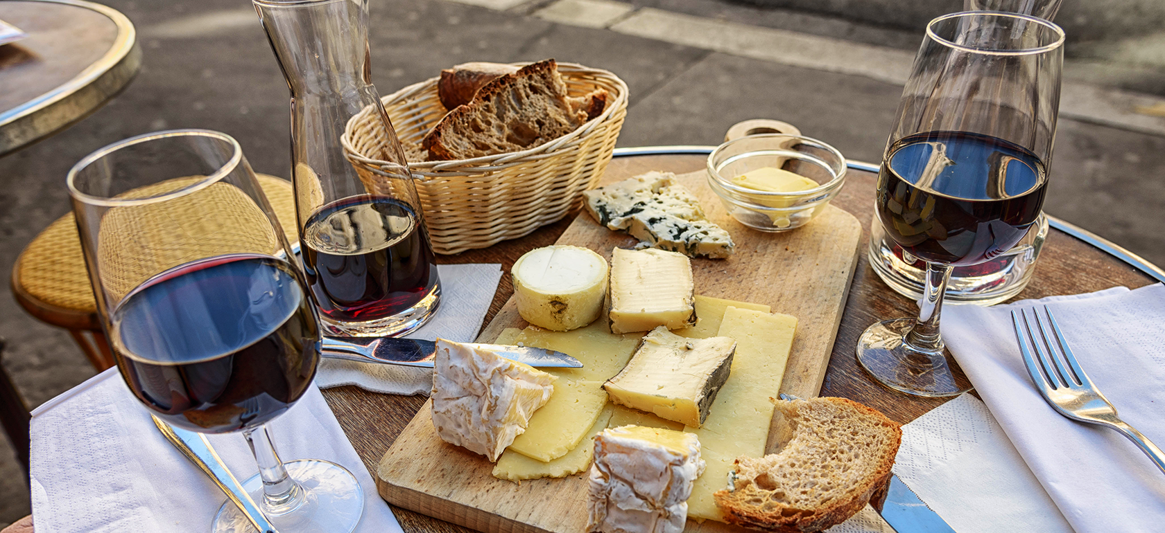 /amsterdam/classificaties/attractions/golden-age-cheese-tasting/wine-cheese-test-1509450154.png Golden Age Cheese & Wine Tasting