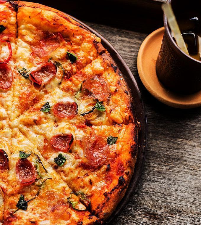 Cruzeiro de Pizza em Amsterdam Cruzeiro de Pizza em Amsterdam