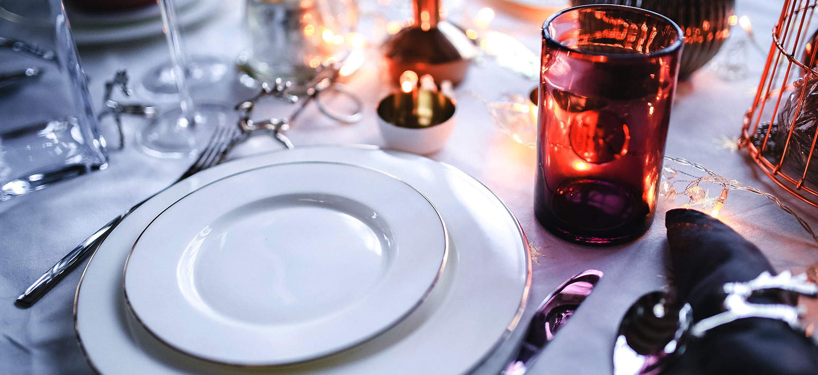 /amsterdam/classificaties/kanavaristeilyt/dinner-cruise-fi/NIGHT-CRUISE-1510576200-1511269201.jpg Kulinaarinen illallisristeily