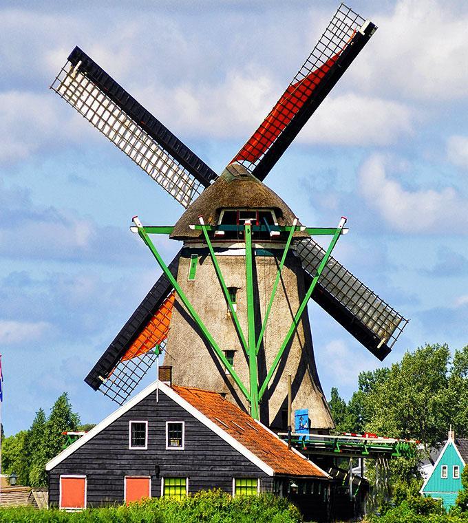 Day Trip to Keukenhof & Flowerfields, Volendam & Windmills (Small Group Tours) Day Trip to Keukenhof & Flowerfields, Volendam & Windmills (Small Group Tours)