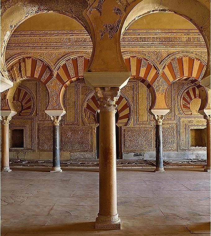 Viagem para a cidade de Medina Azahara Viagem para a cidade de Medina Azahara