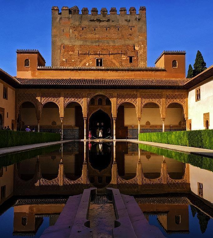 Tour com guia por Alhambra Tour com guia por Alhambra