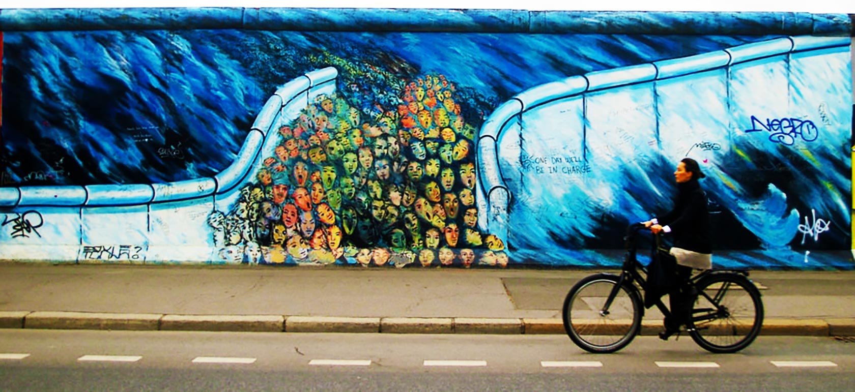 /berlin/classificaties/bike-tours/berlin-east-west-bike-tour/berlin-bike-TOUR-HEADER-1534416330.jpg Berlin East-West Bike Tour