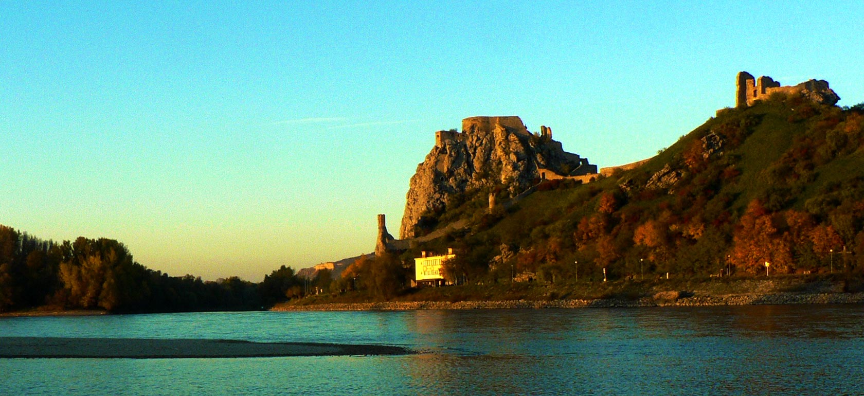 /bratislava/Classificaties/city-tours/explore-devin-castle/DEVIN-CASTLE-1511796232.jpg Explore Devin Castle