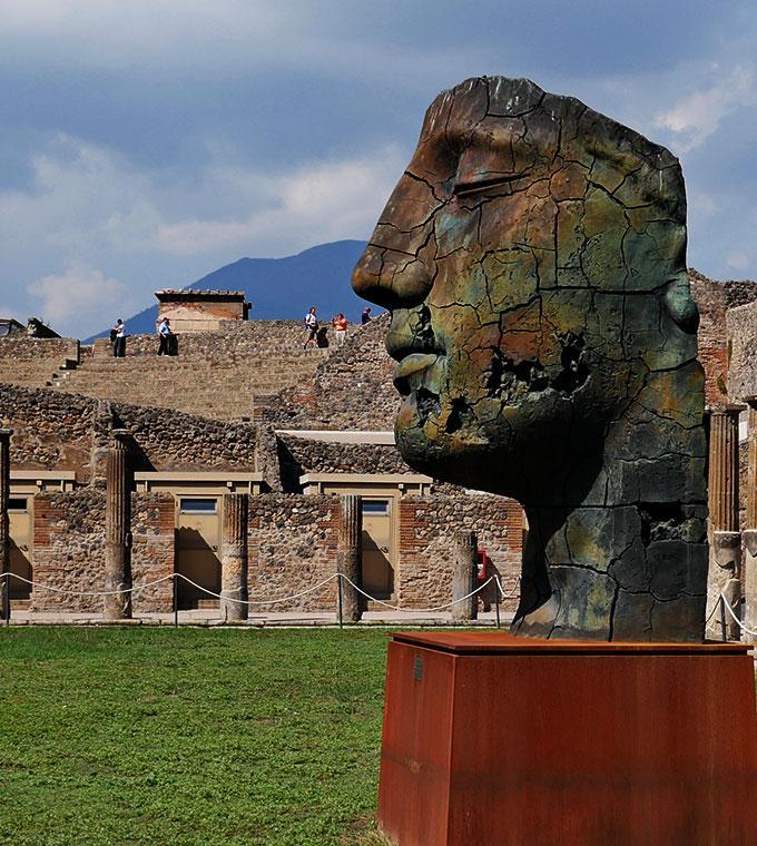 Pompeii and its Ruins (Code T13 FD) Pompeii and its Ruins (Code T13 FD)