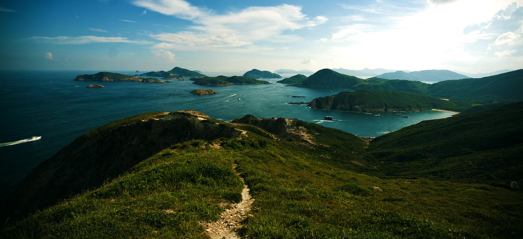 /hiking-tours/dragons-back-hike/Dragon's-Back-1511789093.jpg Dragon's Back Hike