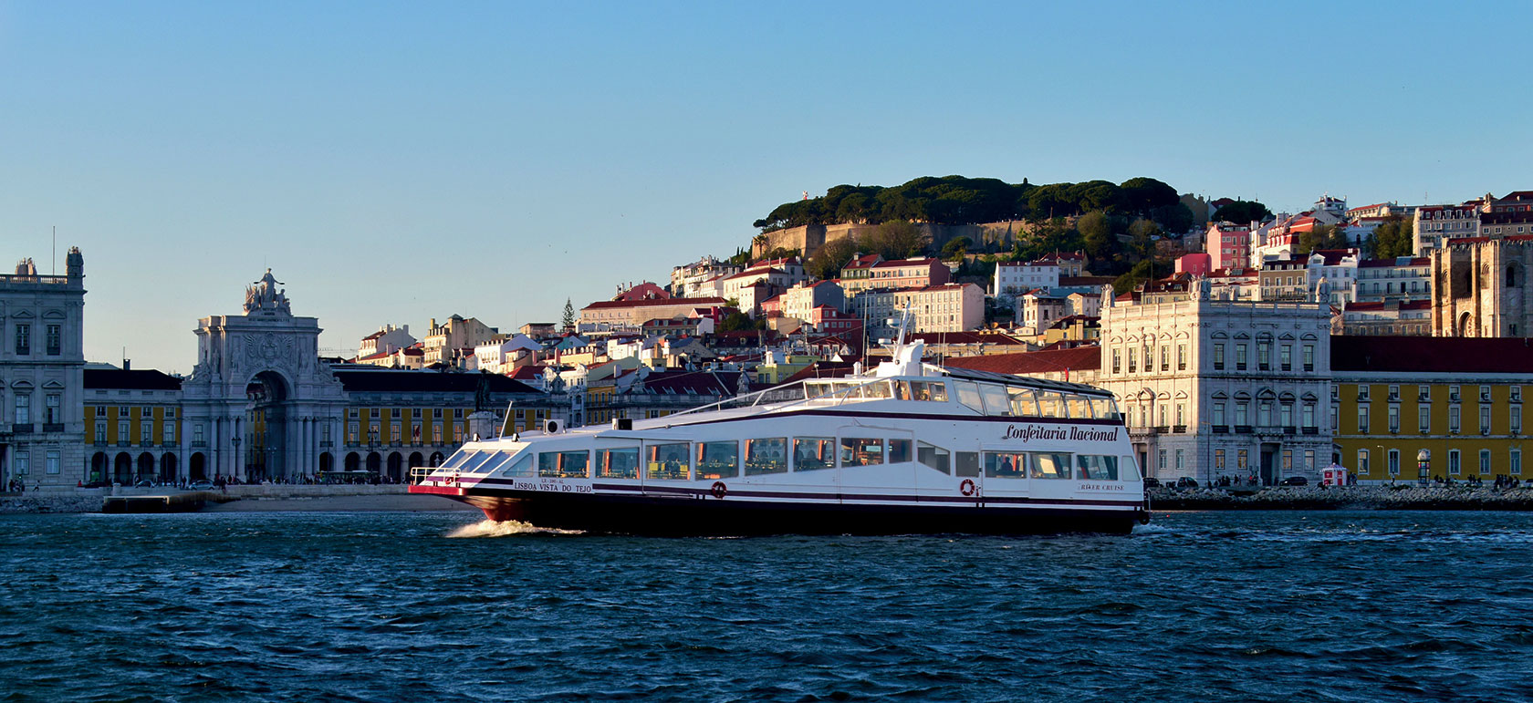 /lisbon/Classificaties/city-tours/hoho-bus-confeitaria-nacional-river-cruise/Confeitaria-Nacional-River-Cruise-HEADER-1543330922.jpg Hop on Hop off Bus & Confeitaria Nacional River Cruise