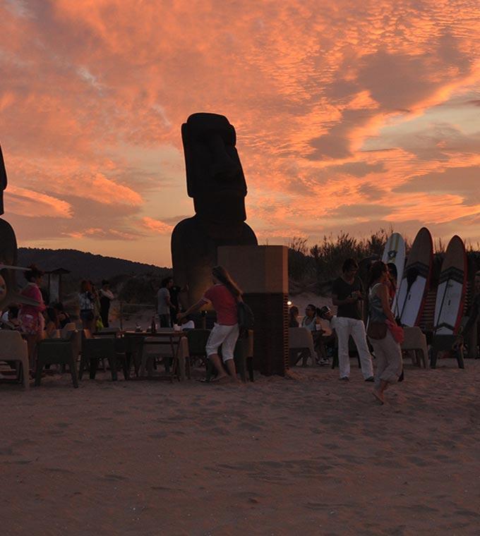 Puesta de Sol y Fiesta a la Playa Puesta de Sol y Fiesta a la Playa