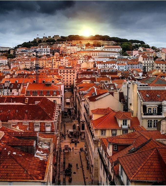 Sunset, Fado & Tapas Sunset, Fado & Tapas