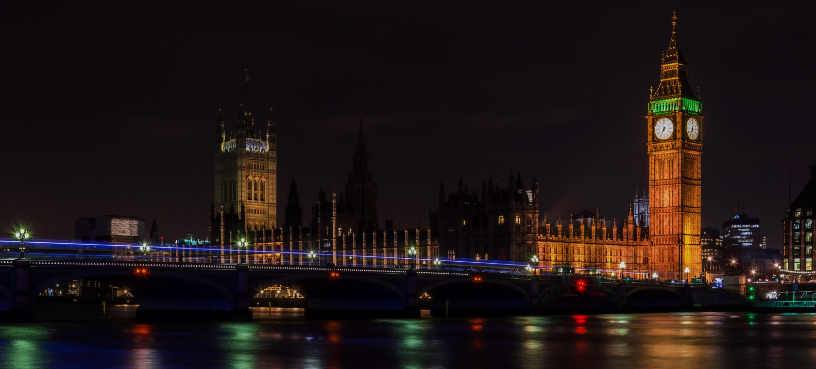 /london/classificaties/nightlife/see-london-by-night/london_nightlife_1680x770-1509095503.jpg See London by Night