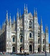 Gran tour of Milan in the morning Gran tour of Milan in the morning