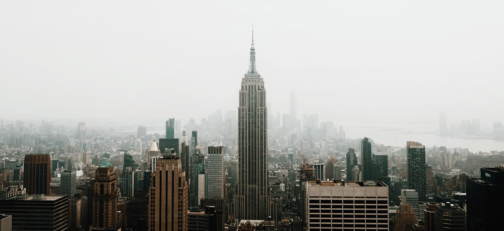 /newyork/Classificaties/attractions/sopranos-sites-tour/EMPIRE-STATE__1680x770-1509111451-1509962154.jpg