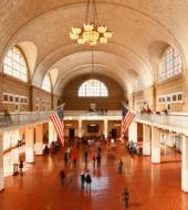 Traghetto a Liberty + Ellis Island Traghetto a Liberty + Ellis Island