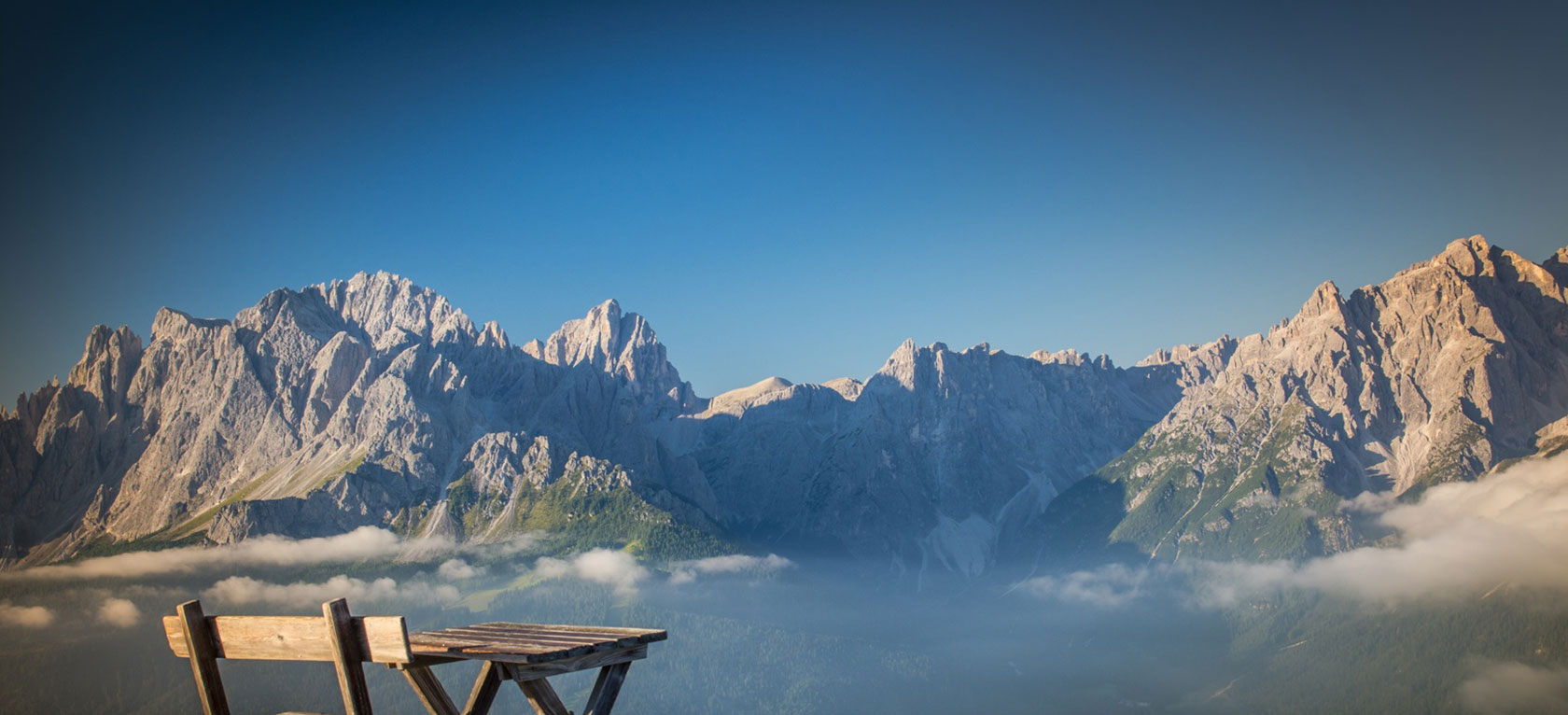 /venice/Classificaties/excursions/the-dolomites/The-Dolomites-header-1544179606.jpg The Dolomites