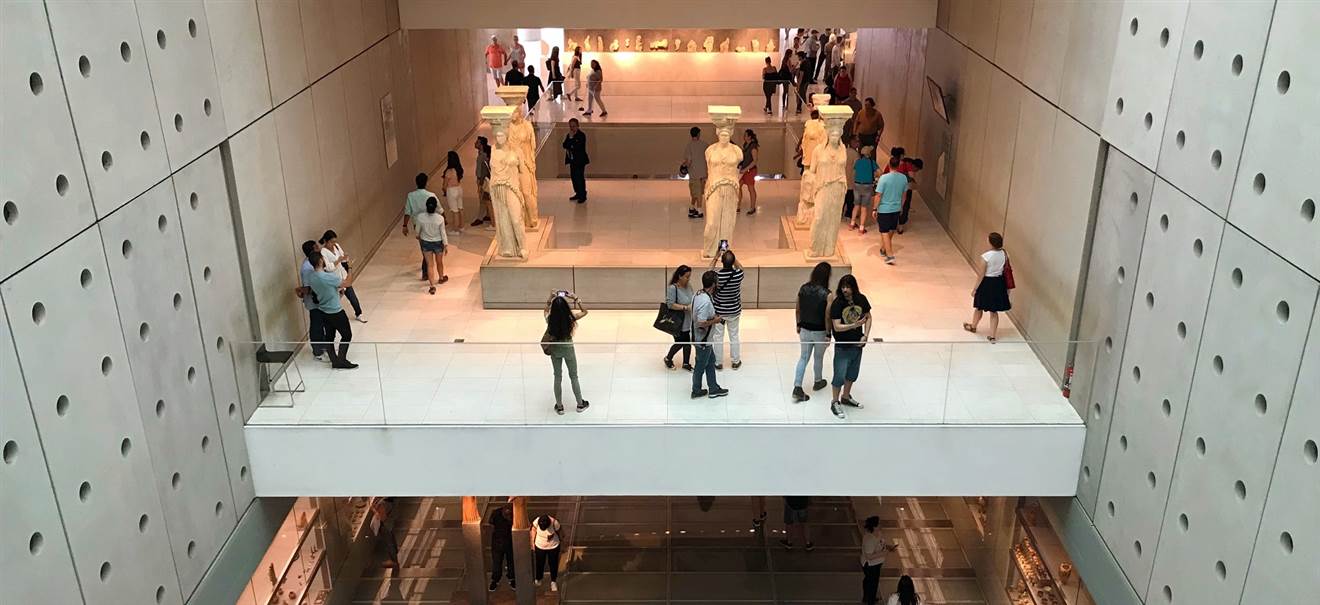 self guided tour acropolis museum