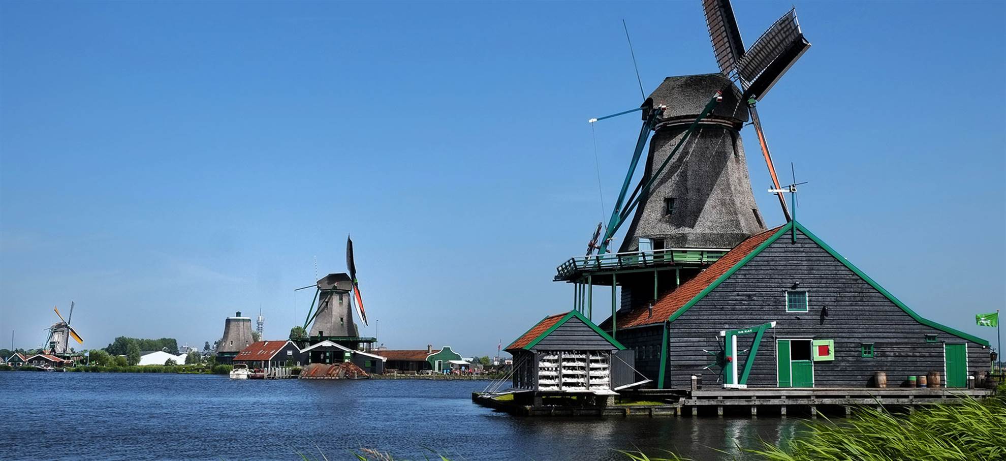 /amsterdam/classificaties/keukenhof/day-trip-keukenhof-flowerfields-volendam-windmills/zaanse-1510268400.jpg Day Trip to Keukenhof & Flowerfields, Volendam & Windmills - Small Group Tour