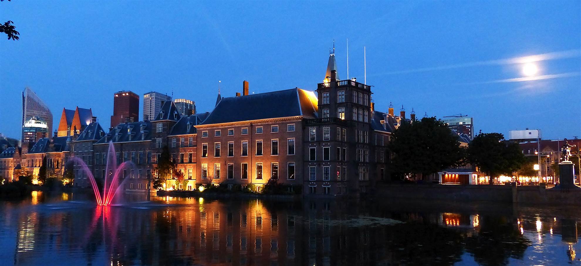 /amsterdam/classificaties/tours/combination-amsterdam-delft-the-hague/the-hague-1510268400.jpg Combination Amsterdam, Delft & The Hague