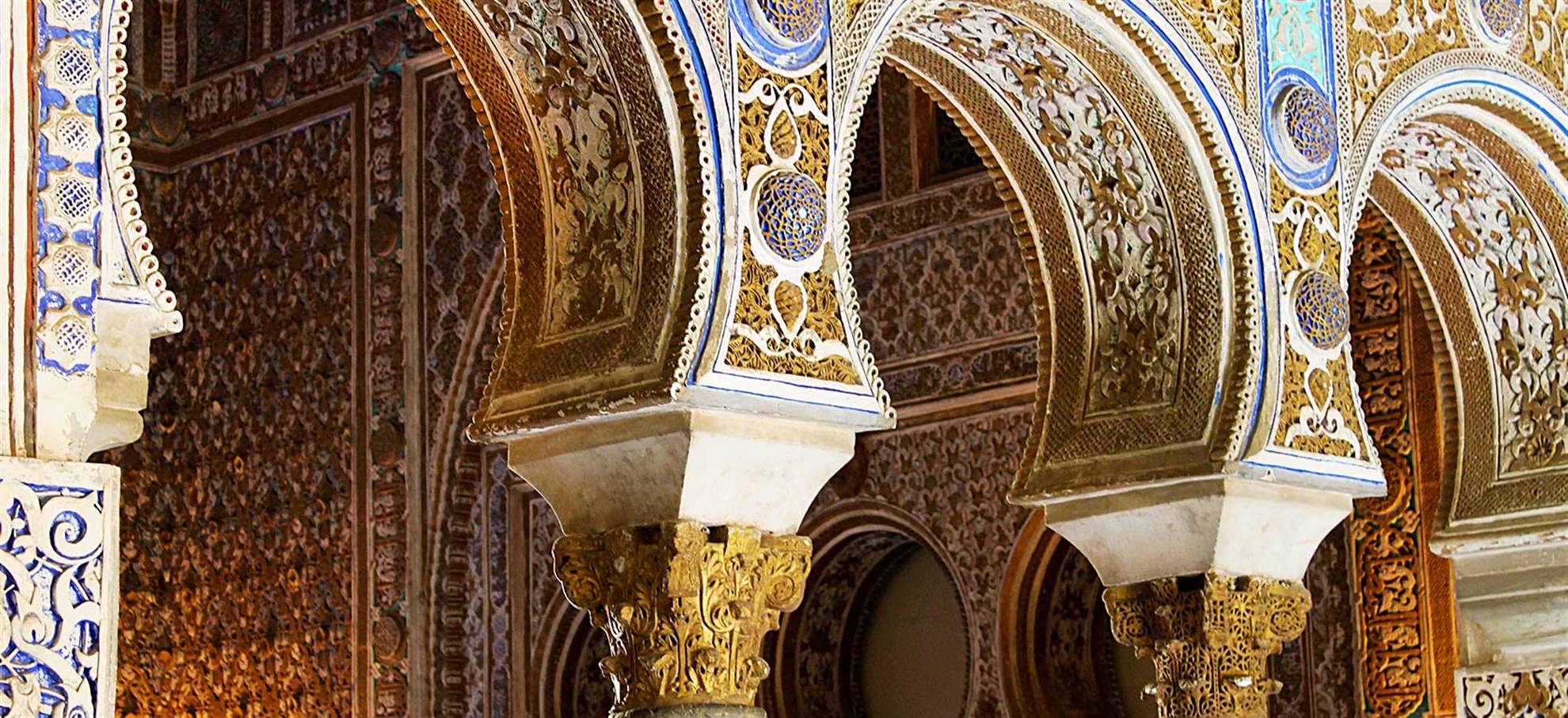 /andalusia/classificaties/sevilla/alcazar-und-hop-on-hop-off-bus/alcazar_2_1680x770-1509107094-1543571373.jpg Alcazar und Hop on Hop off Bus