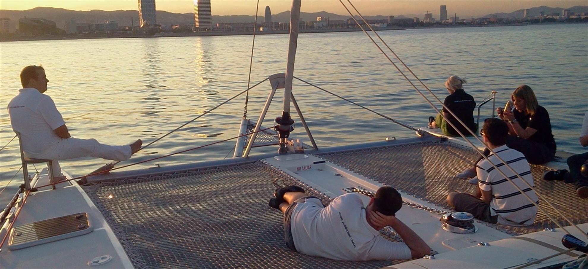/barcelona/classificaties/attractions/catamaran-cruise-in-barcelona/catamaran-sunset-header-1576493659.jpg Catamaran Sunset cruise