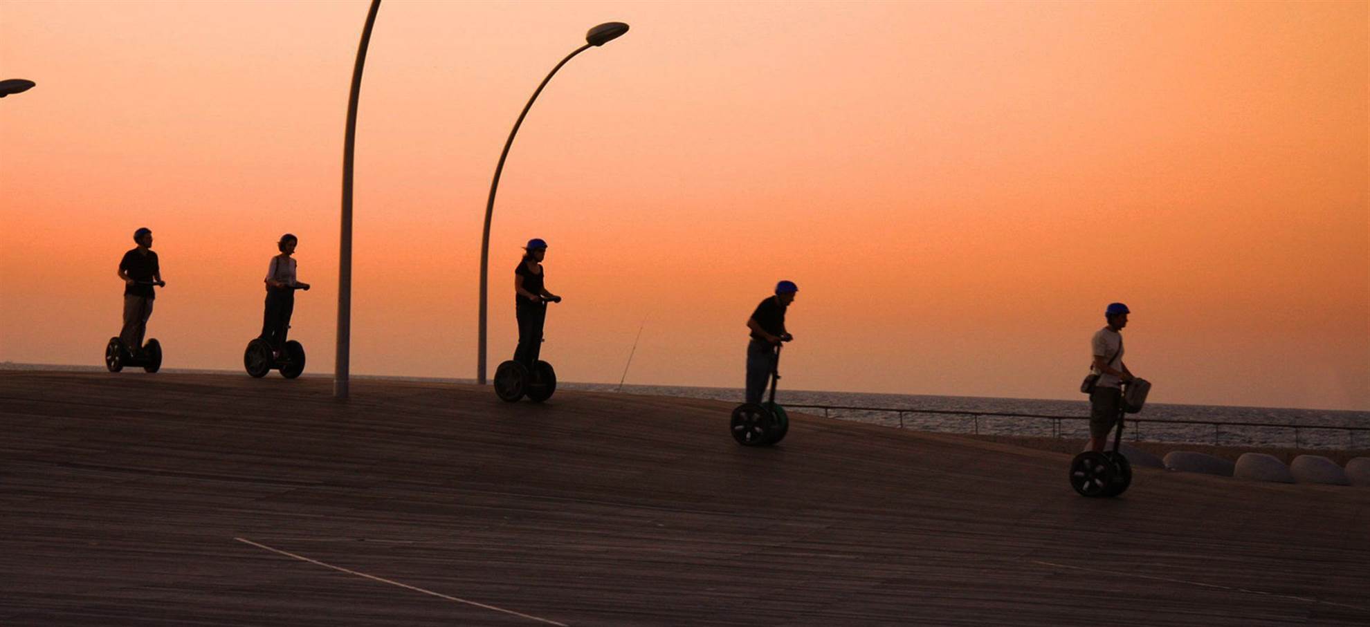 /barcelona/classificaties/fahrradtouren/barcelona-segway-tour/bcn-segway-1510527600-1510750058.jpg Barcelona Segway Tour (Deutsche Führung)