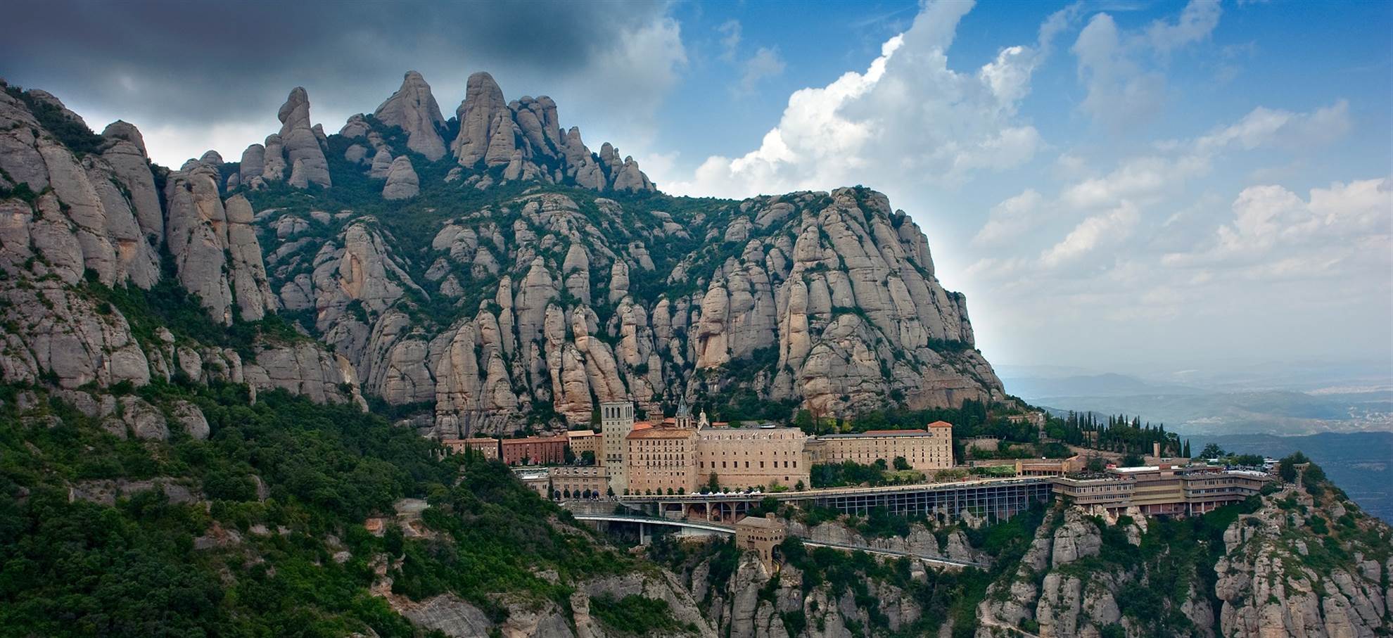 /barcelona/classificaties/helicopter-tours/montserrat-sky-tour/2012_montserrat-1574069897.jpg Montserrat Sky Tour