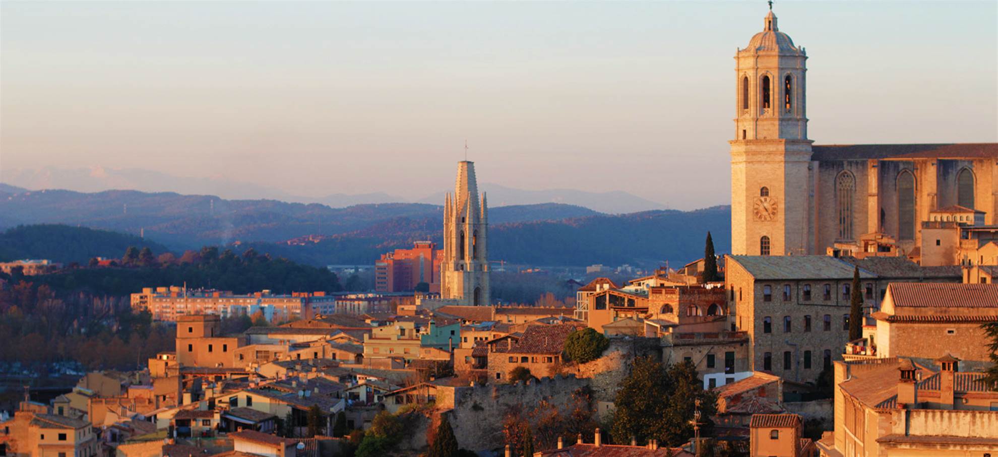 /barcelona/classificaties/tours/girona-and-montserrat/girona-1510583336.jpg Girona & Montserrat (BCNGIMON)