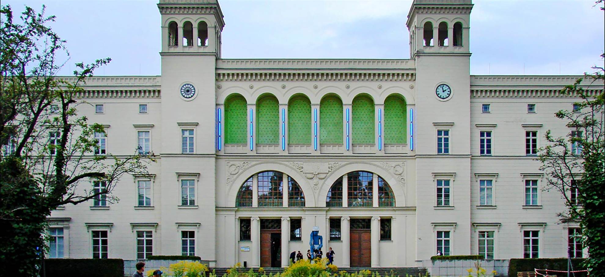 /berlin/classificaties/museums/hamburger-bahnhof/hamburger-bahnhof-header-1534248356.jpg Hamburger Bahnhof