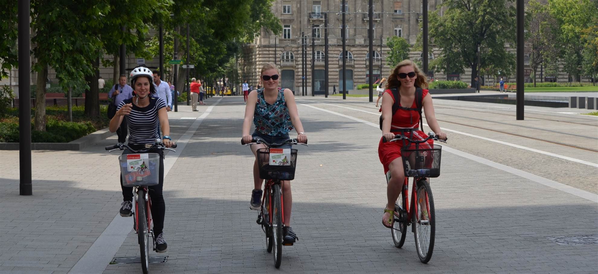 /budapest/classificaties/tours-by-bike/city-tour-by-bike/bike-tour-header-1587545966.jpg City Tour by Bike