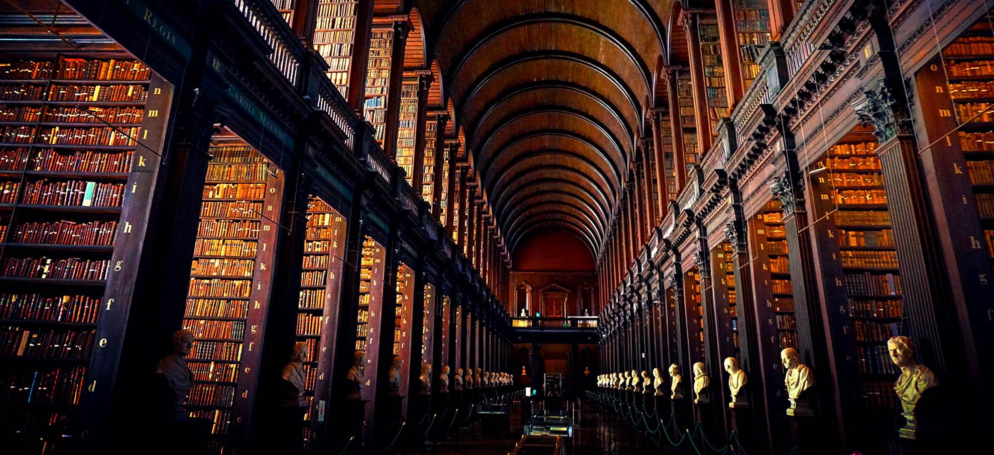 Attractions Book Of Kells Trinity College Dublin Is The Oldest And Most Known University Of Ireland