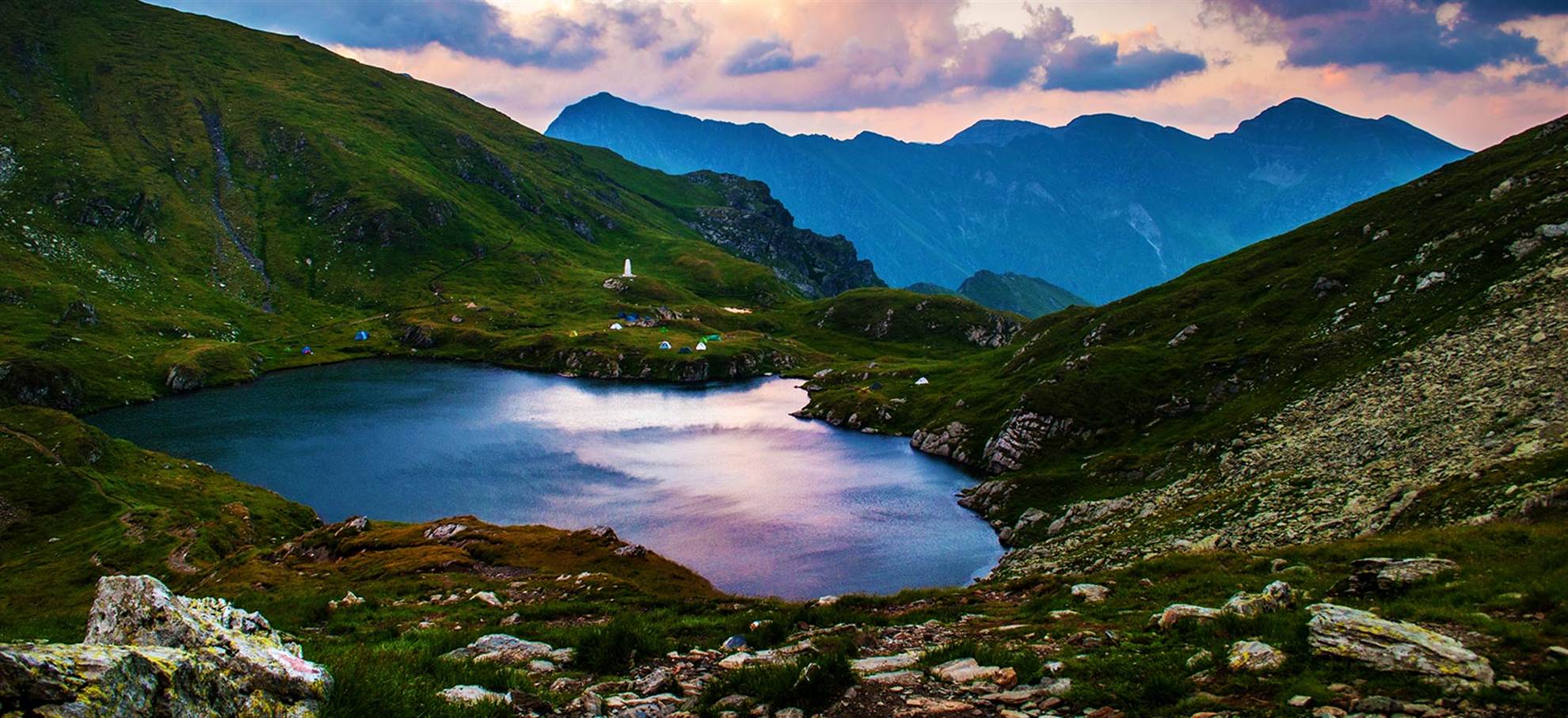 /excursions/lakes-and-mountains/lakes-and-mountain-1511795478.jpg Lakes & Mountains