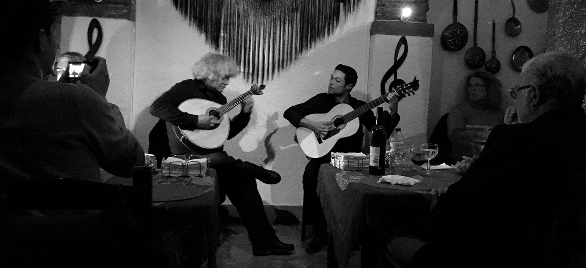 /lisbon/classificaties/lisbon-at-night/fado-in-lisbon/fado_in_alfama-1544087698.jpg Fado in Lisbon