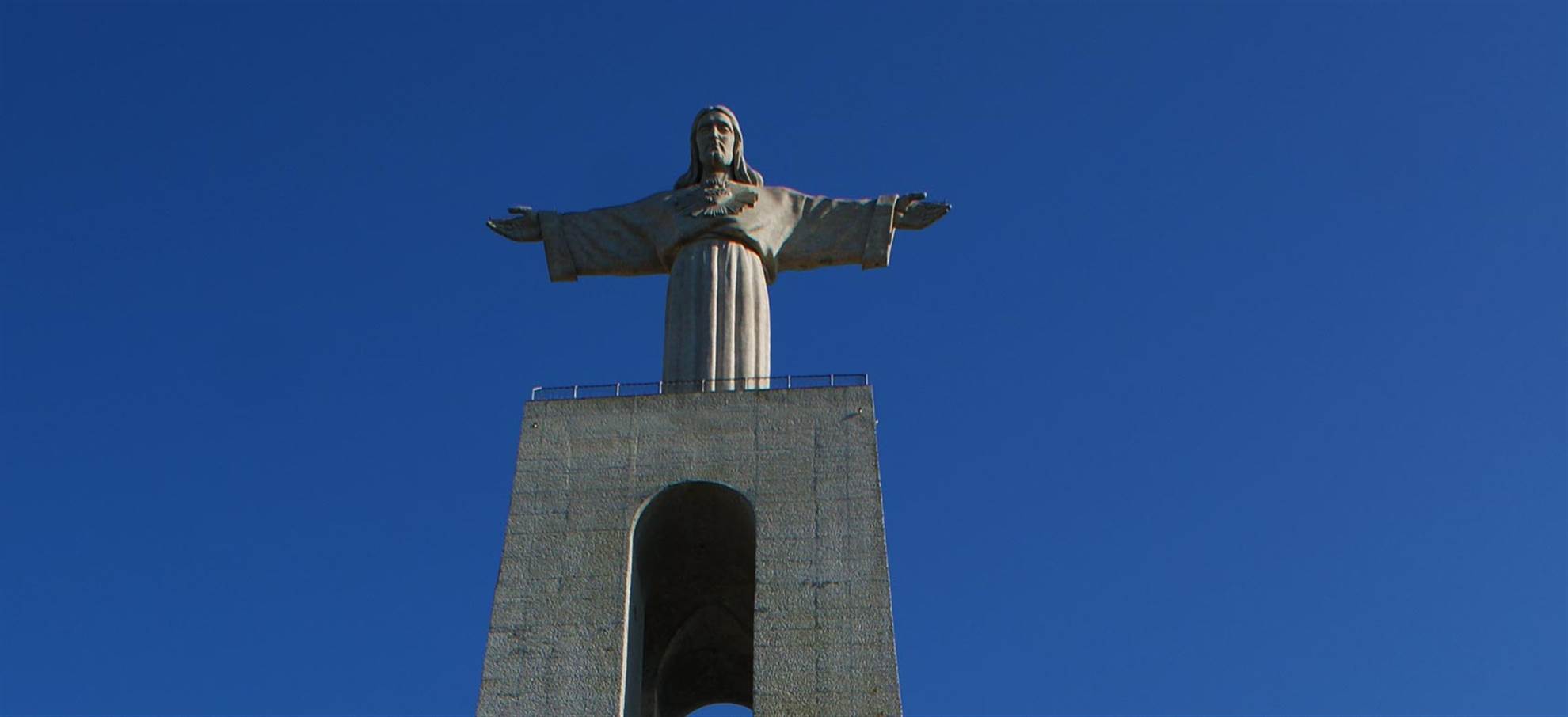 /lisbon/classificaties/walking-tours/christ-the-king-sanctuary/cacilhas-and-almada-header-1543488233.jpg Christ the King Sanctuary