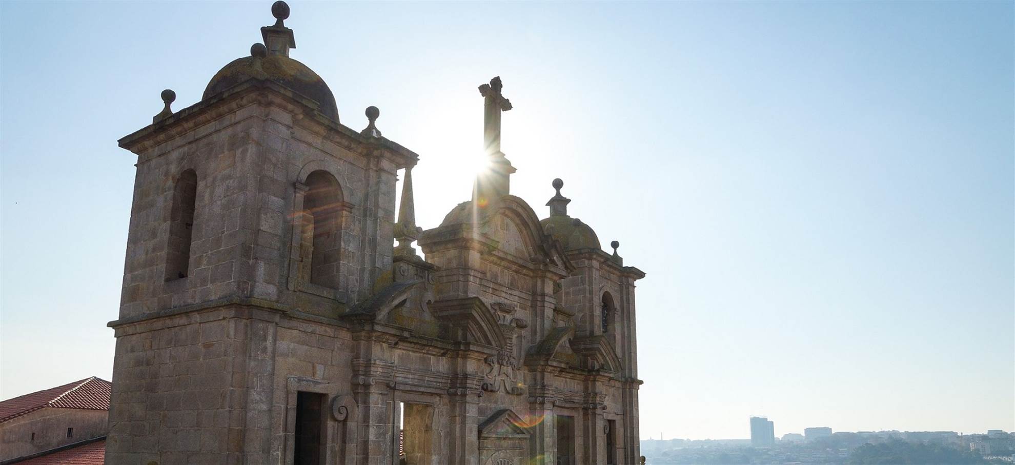 /oporto/classificaties/city-tours/historical-porto/porto_historic_tour_header-1586243939.jpg Hop on Hop off Bus - Historical Tour