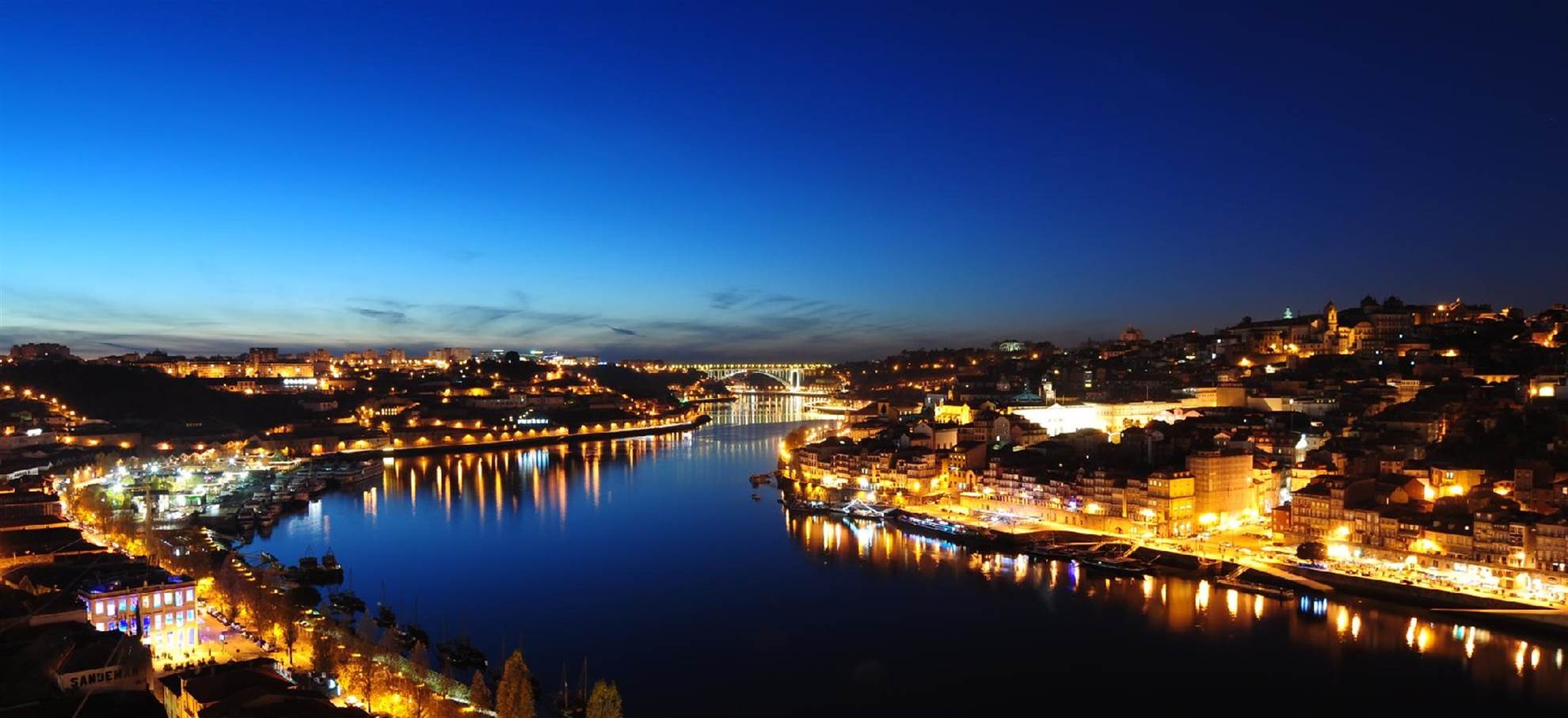 /oporto/classificaties/nightlife/oporto-by-night-fado-show/portugal_porto_night_header-1587460156.jpg Oporto by Night & Fado Show