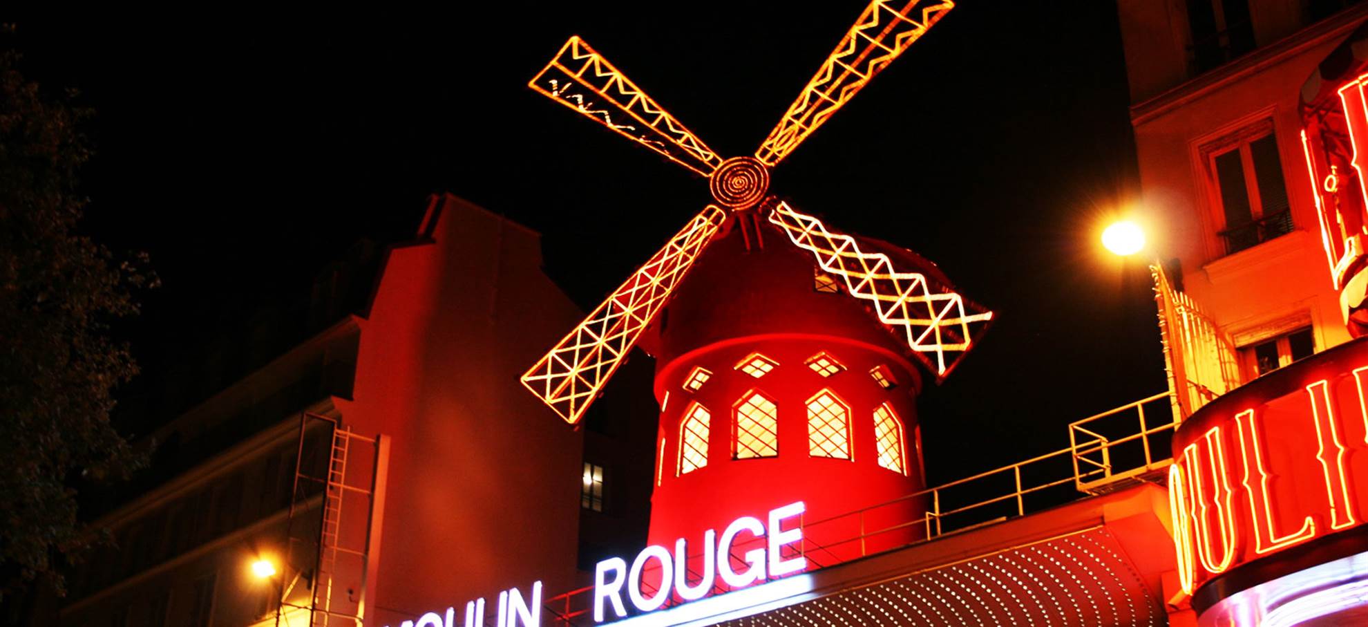 /paris/classificaties/paris-at-night/moulin-rouge-new-years-eve-dinner/moulin-rouge-new-year-1510786800.jpg Moulin Rouge New Year's Eve Dinner
