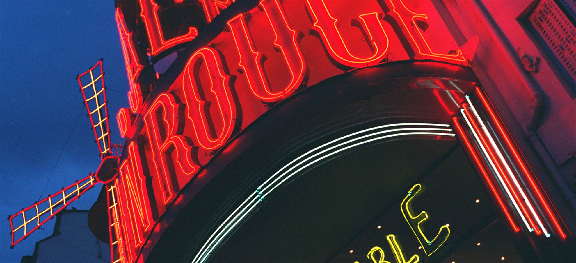 /paris/classificaties/paris-at-night/moulin-rouge-show-with-transfer/rouge-1510834045.jpg Moulin Rouge Show (with hotel pick up/drop off)