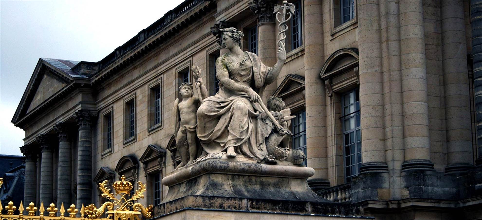 /paris/classificaties/versailles/versailles-palace-entrance-audioguide/versailles-guided-1510846067.jpg Versailles Palace – Entrance with Audioguide