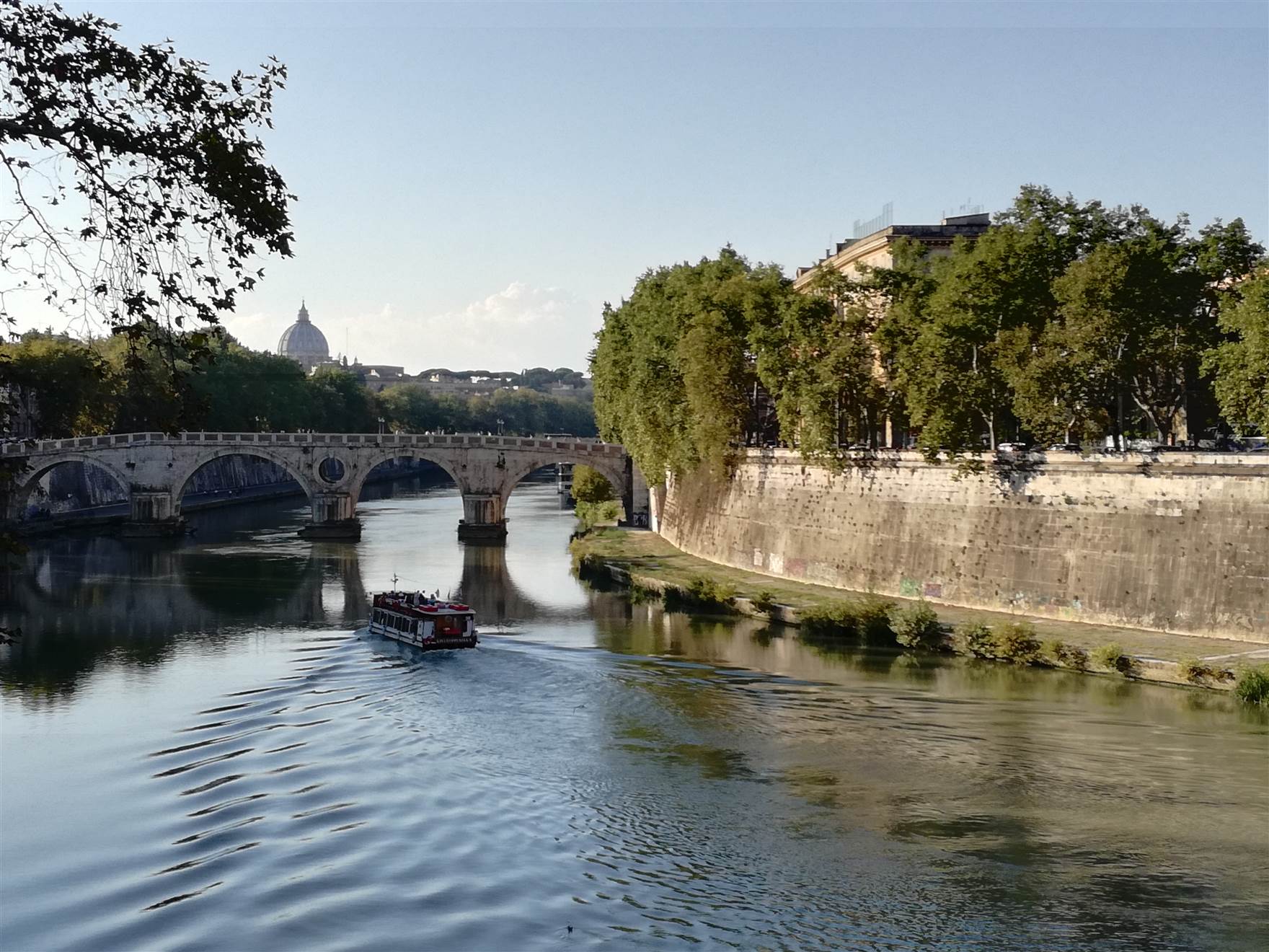 /rome/classificaties/cruisetours/1hourcruise/tevere_ponte_sisto-1572353423-1572539022.jpg 随上随下游船