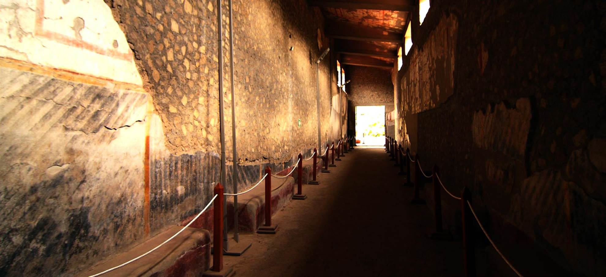 /ticketbar-naples/classificaties/museums/oplontis-villa-and-archaeological-museum/oplontis-header-1532001239.jpg Oplontis Villa and Archaeological Museum by train