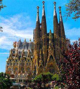 Bilhete Sagrada Família & Ônibus Hop On Hop Off