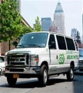 Kyyti New Yorkin lentokentiltä hotellillesi